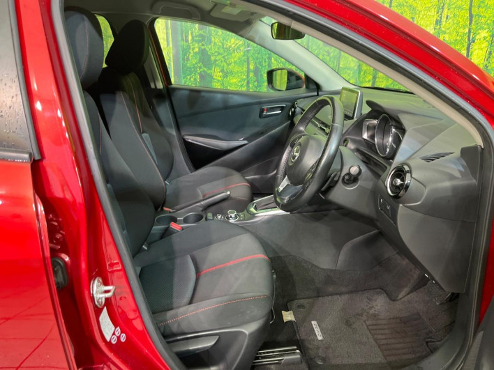 2015 Mazda Demio LDA-DJ5FS (UW-6a26319d09022)[28]