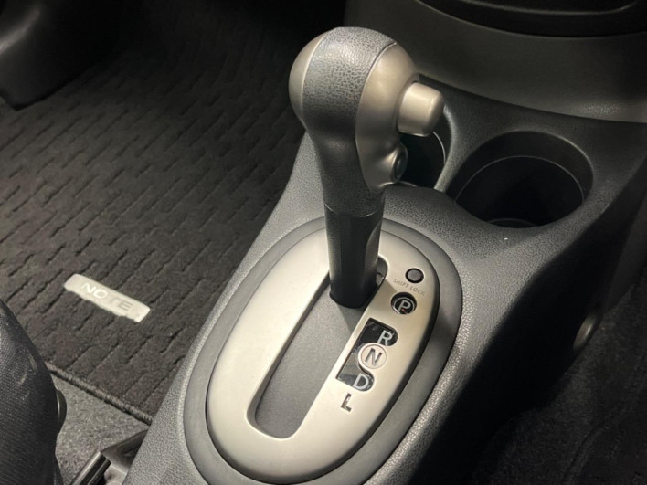2014 Nissan Note DBA-E12 (UW-6a2631a3e365d)[22]