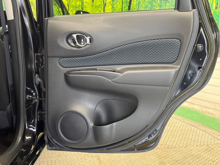 2014 Nissan Note DBA-E12 (UW-6a2631a3e365d)[7]