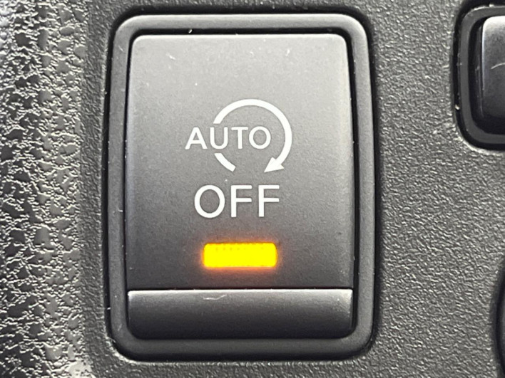 2014 Nissan Note DBA-E12 (UW-6a2631a3e365d)[16]
