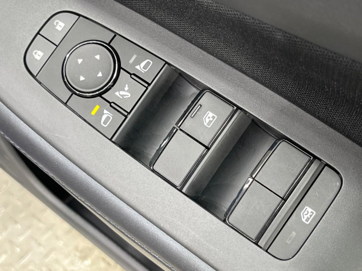 2022 Nissan Note 6AA-E13 (UW-6a2631a736bfe)[11]