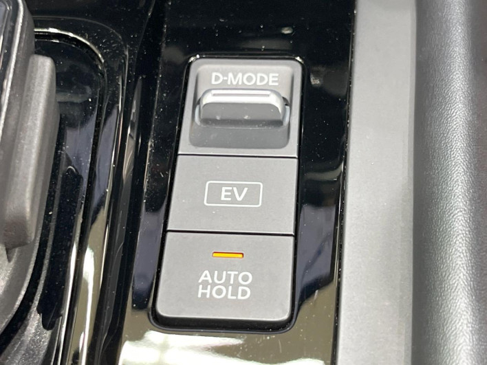 2022 Nissan Note 6AA-E13 (UW-6a2631a736bfe)[23]