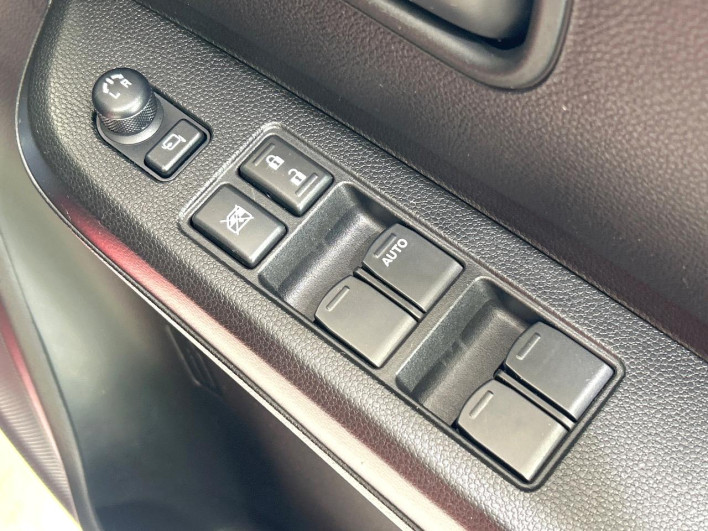2016 Suzuki Ignis DAA-FF21S (UW-6a2631ae32863)[29]