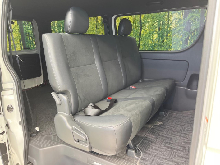 2021 Toyota Hiace Van 3DF-GDH201V (UW-6a2631b43df26)[28]