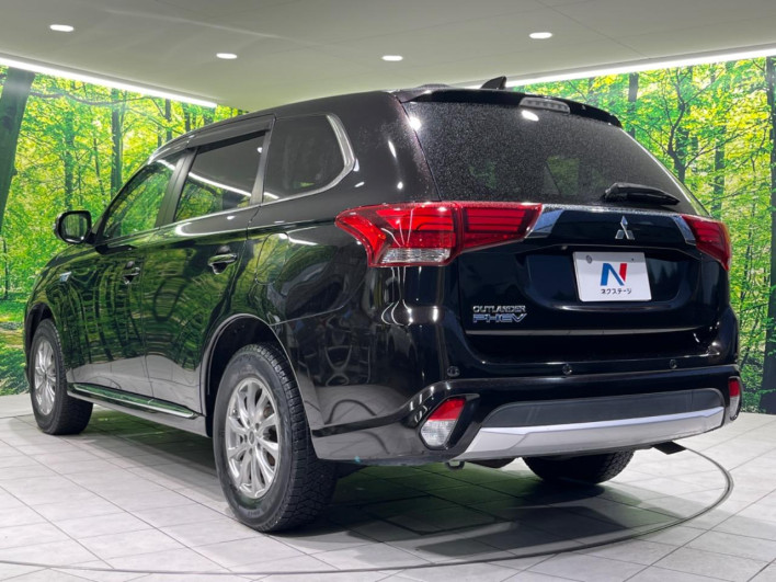 2016 Mitsubishi OUTLANDER PHEV DLA-GG2W (UW-6a2631c19a290)[6]