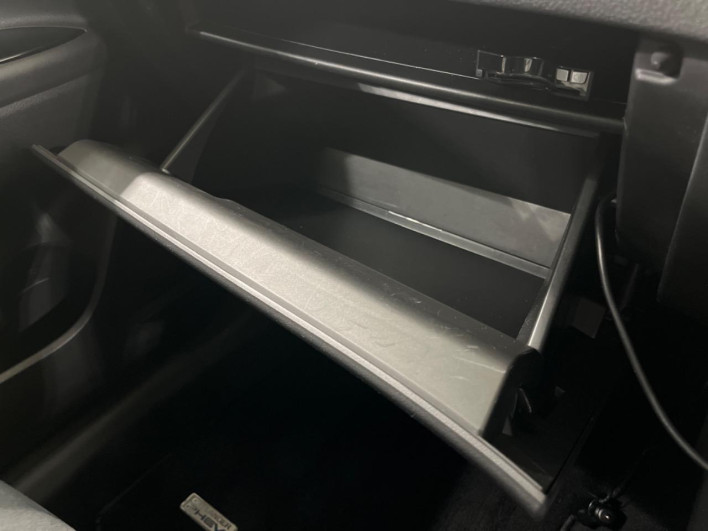 2016 Mitsubishi OUTLANDER PHEV DLA-GG2W (UW-6a2631c19a290)[29]