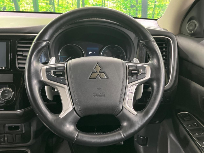2016 Mitsubishi OUTLANDER PHEV DLA-GG2W (UW-6a2631c19a290)[16]
