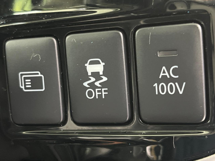 2016 Mitsubishi OUTLANDER PHEV DLA-GG2W (UW-6a2631c19a290)[21]