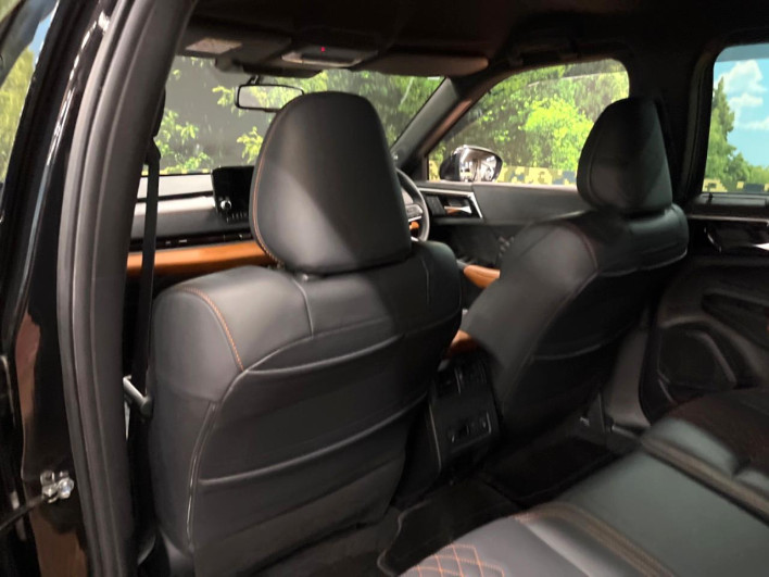 2022 Mitsubishi OUTLANDER PHEV 5LA-GN0W (UW-6a2631c4601a8)[8]