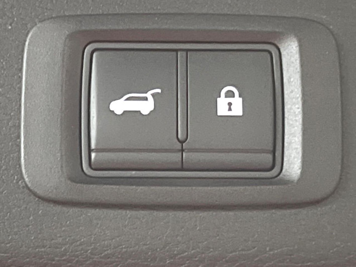 2022 Mitsubishi OUTLANDER PHEV 5LA-GN0W (UW-6a2631c4601a8)[15]