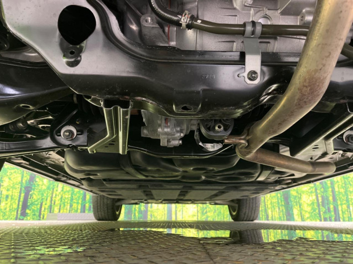 2022 Mitsubishi OUTLANDER PHEV 5LA-GN0W (UW-6a2631c47af64)[13]