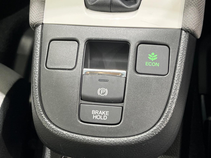 2021 Honda Fit 6AA-GR6 (UW-6a2631c941be1)[15]