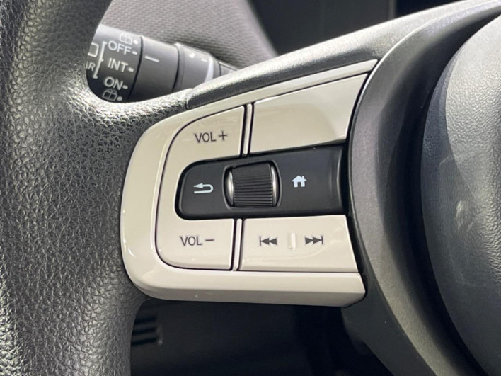 2021 Honda Fit 6AA-GR6 (UW-6a2631c941be1)[10]