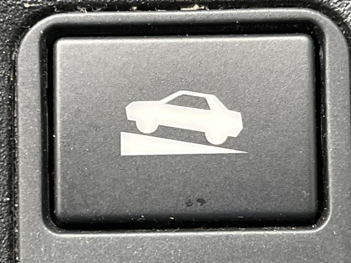 2017 Subaru XV DBA-GT7 (UW-6a2631ce431a9)[27]