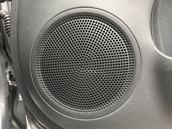 2019 Nissan Note DAA-HE12 (UW-6a2631d811660)[26]