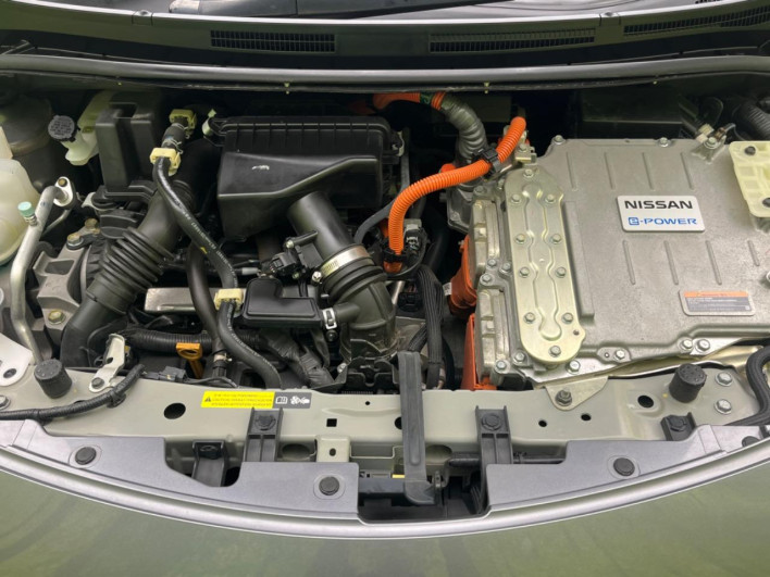 2019 Nissan Note DAA-HE12 (UW-6a2631d811660)[4]