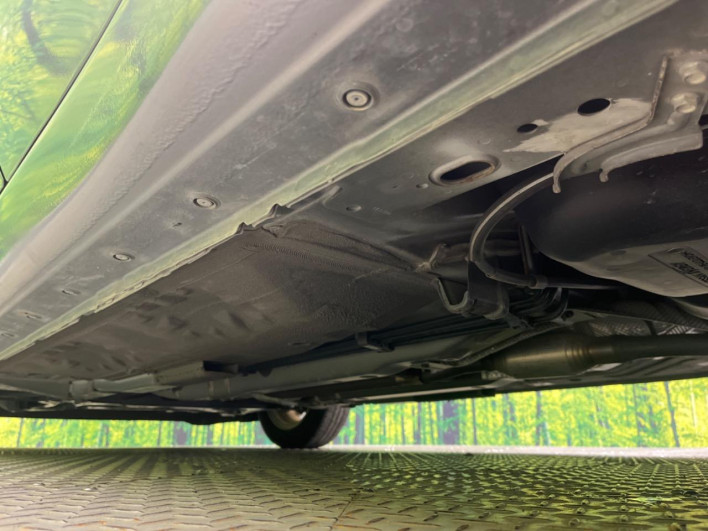 2019 Nissan Note DAA-HE12 (UW-6a2631d811660)[15]