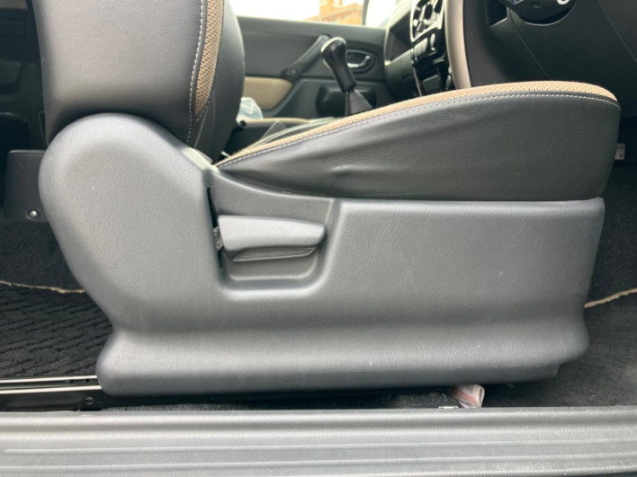 2017 Suzuki Jimny ABA-JB23W (UW-6a2631e6efec7)[11]