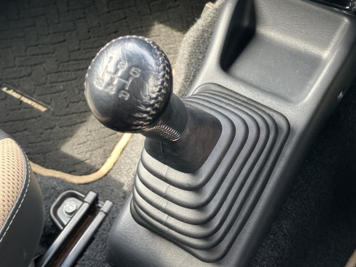 2017 Suzuki Jimny ABA-JB23W (UW-6a2631e6efec7)[17]