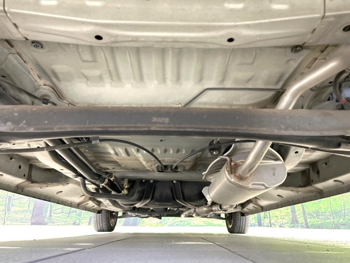 2013 Honda N-BOX DBA-JF1 (UW-6a2631ef5f03e)[28]