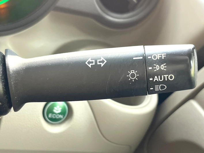 2017 Honda N-BOX DBA-JF1 (UW-6a2631f34be50)[28]