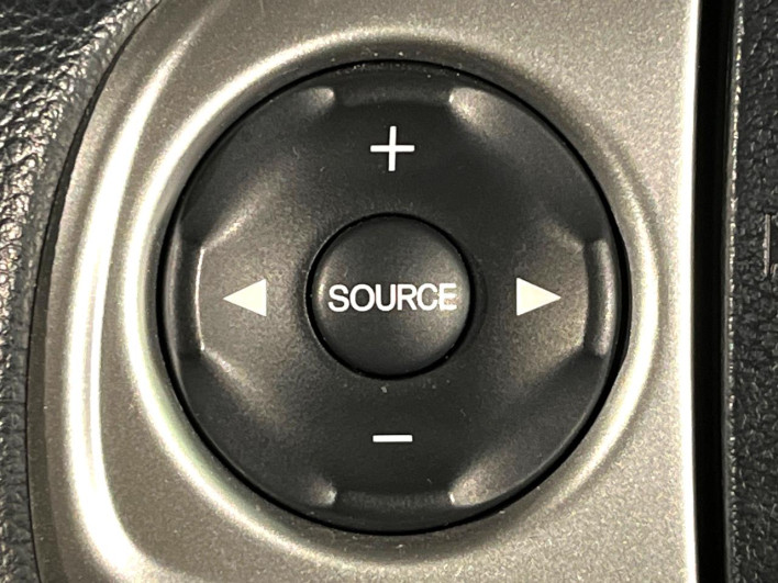 2015 Honda N-BOX CUSTOM DBA-JF2 (UW-6a2631f652087)[21]