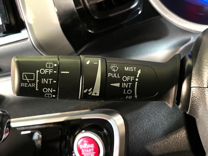 2015 Honda N-BOX CUSTOM DBA-JF2 (UW-6a2631f652087)[22]