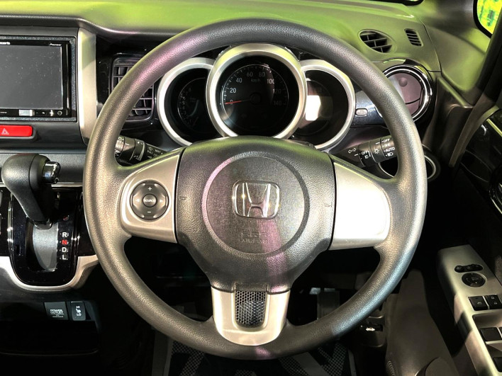 2015 Honda N-BOX CUSTOM DBA-JF2 (UW-6a2631f652087)[5]