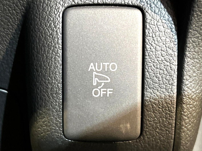 2015 Honda N-BOX CUSTOM DBA-JF2 (UW-6a2631f652087)[11]