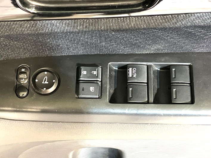 2014 Honda N-BOX CUSTOM DBA-JF2 (UW-6a2631f69d3db)[7]