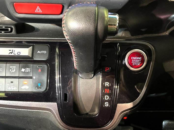 2014 Honda N-BOX CUSTOM DBA-JF2 (UW-6a2631f69d3db)[19]