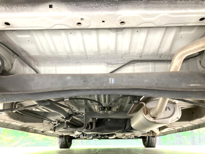 2017 Honda N-BOX DBA-JF3 (UW-6a2631f72683a)[6]