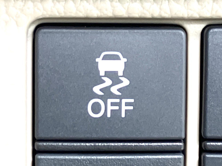 2017 Honda N-BOX DBA-JF3 (UW-6a2631f72683a)[16]