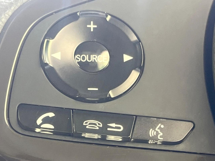 2017 Honda N-BOX DBA-JF3 (UW-6a2631f74f63e)[21]