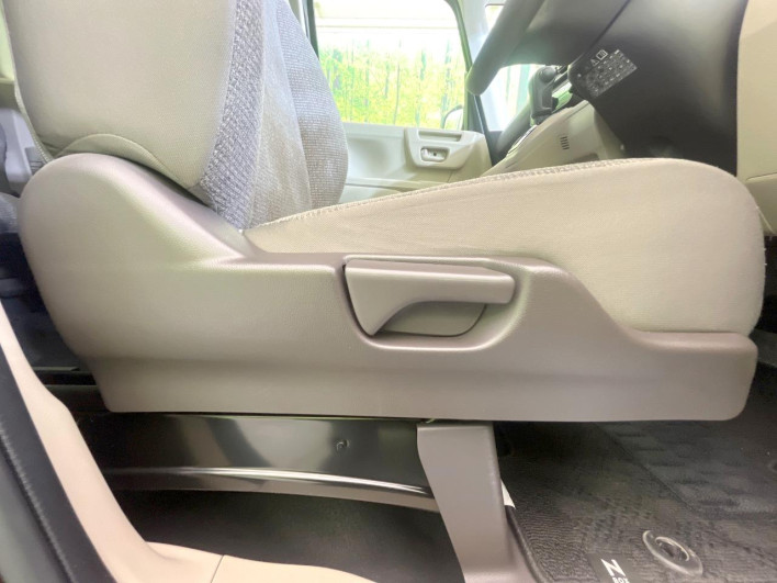 2017 Honda N-BOX DBA-JF3 (UW-6a2631f74f63e)[15]