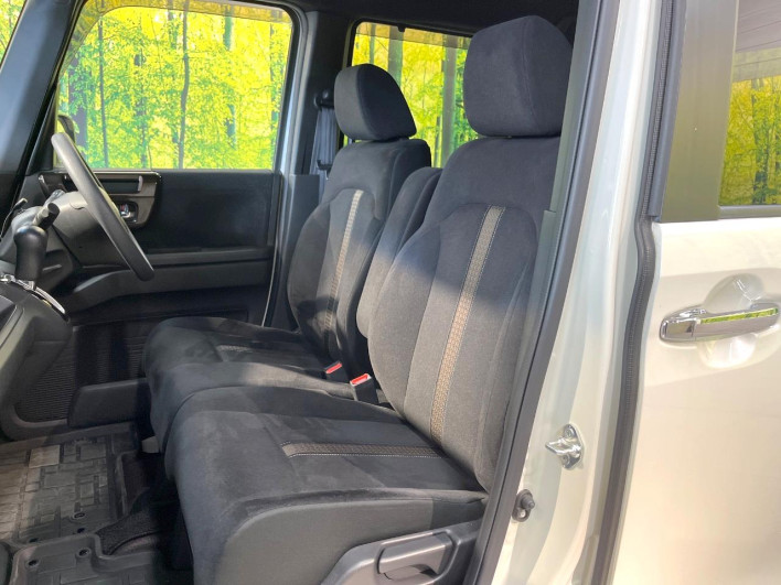 2017 Honda N-BOX CUSTOM DBA-JF3 (UW-6a2631f8a2679)[10]