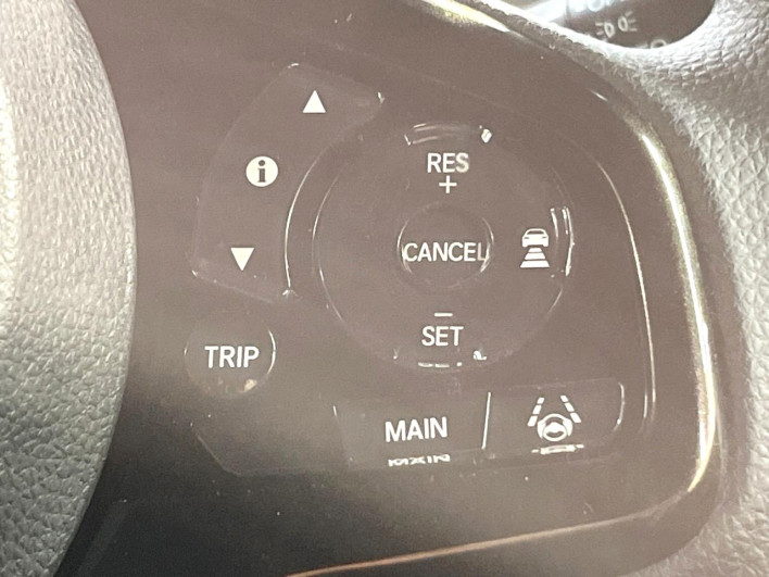 2018 Honda N-BOX CUSTOM DBA-JF3 (UW-6a2631f90841c)[27]