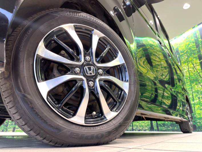 2019 Honda N-BOX CUSTOM DBA-JF3 (UW-6a2631fac9320)[6]