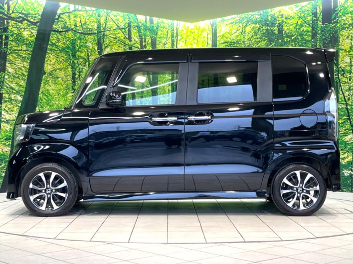 2019 Honda N-BOX CUSTOM DBA-JF3 (UW-6a2631fac9320)[13]