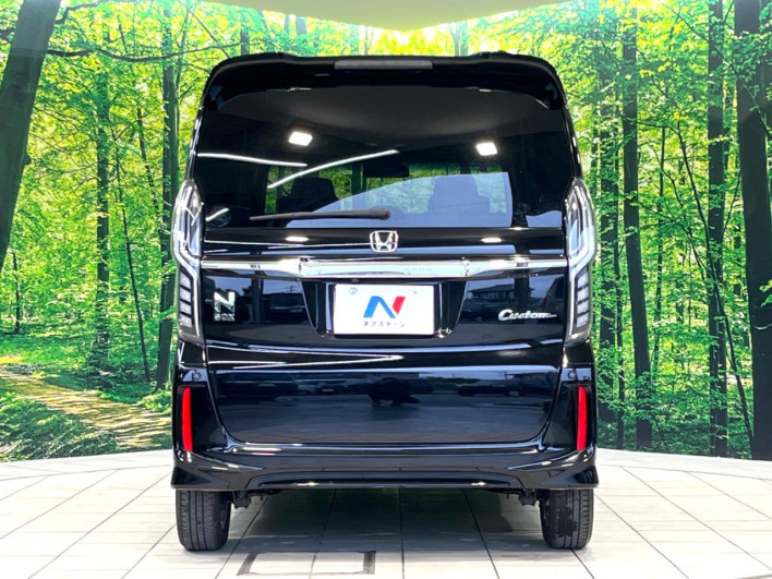 2019 Honda N-BOX CUSTOM DBA-JF3 (UW-6a2631fac9320)[15]