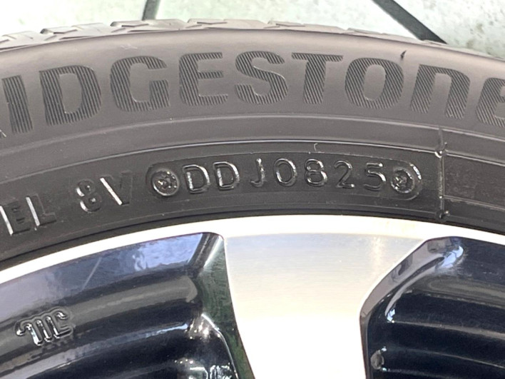 2019 Honda N-BOX CUSTOM DBA-JF3 (UW-6a2631fac9320)[23]