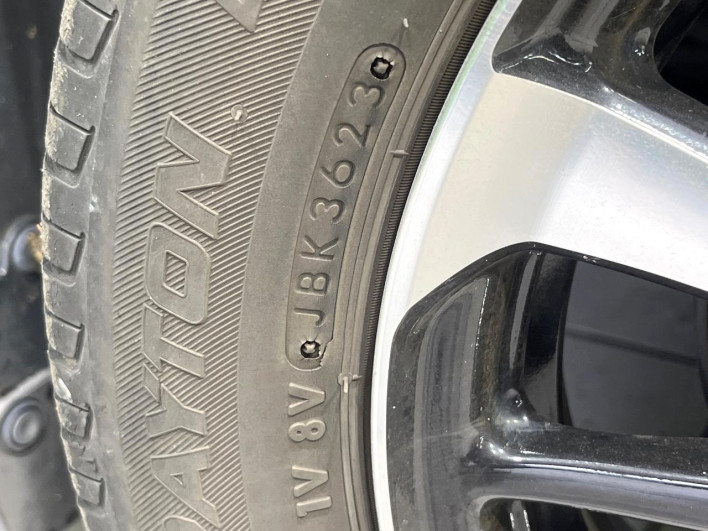 2019 Honda N-BOX CUSTOM 6BA-JF3 (UW-6a2631fb419b8)[24]
