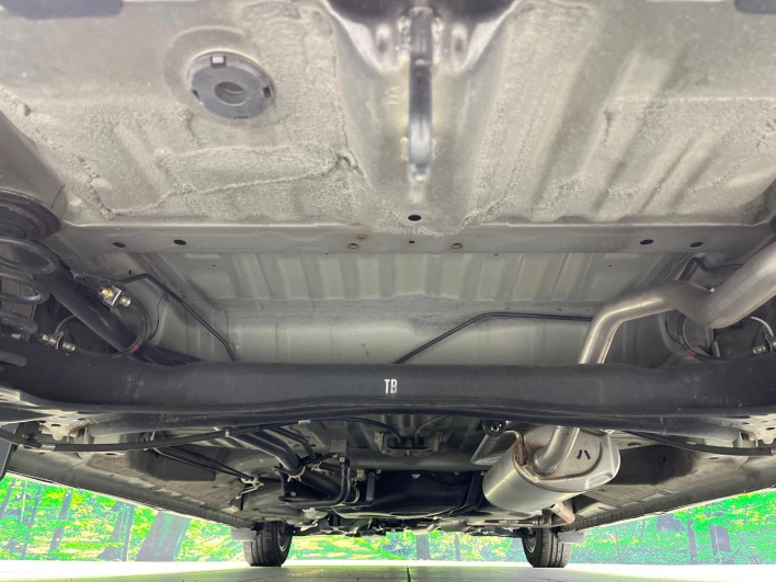 2019 Honda N-BOX CUSTOM 6BA-JF3 (UW-6a2631fb419b8)[14]