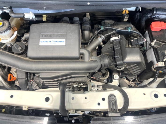 2020 Honda N-BOX CUSTOM 6BA-JF3 (UW-6a2631fb54251)[4]