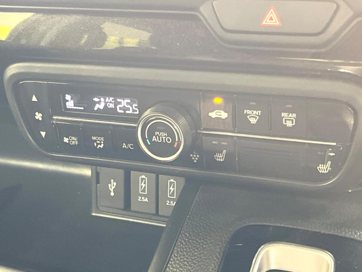 2020 Honda N-BOX CUSTOM 6BA-JF3 (UW-6a2631fd42ee7)[25]