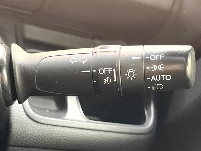 2020 Honda N-BOX CUSTOM 6BA-JF3 (UW-6a2631fd42ee7)[27]