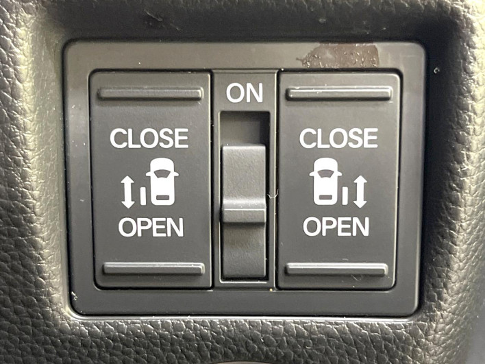 2020 Honda N-BOX CUSTOM 6BA-JF3 (UW-6a2631fd42ee7)[15]