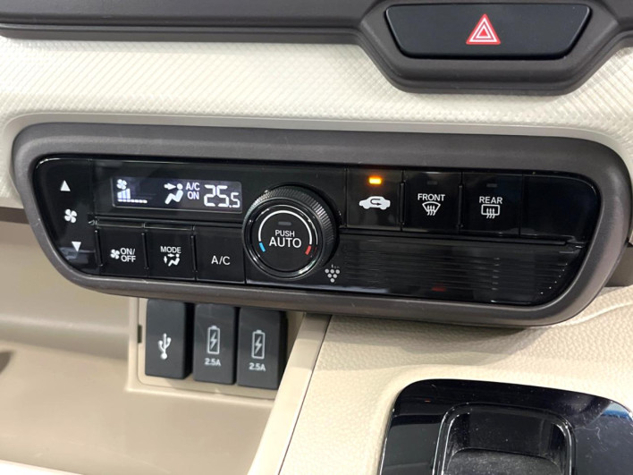 2018 Honda N-BOX DBA-JF3 (UW-6a2631fdc9b46)[23]