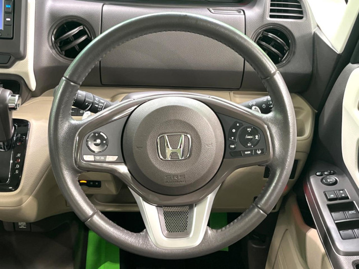 2018 Honda N-BOX DBA-JF3 (UW-6a2631fdc9b46)[20]