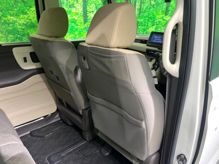 2018 Honda N-BOX DBA-JF3 (UW-6a2631fdc9b46)[16]